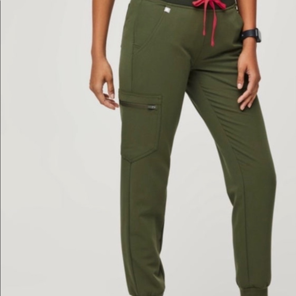 NWOT FIGS Zamora High Waisted Scrub Pants